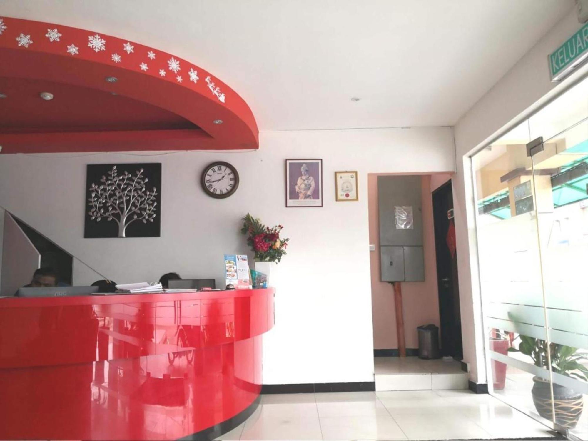 Oyo 91087 Hotel Dspark Port 巴生 外观 照片