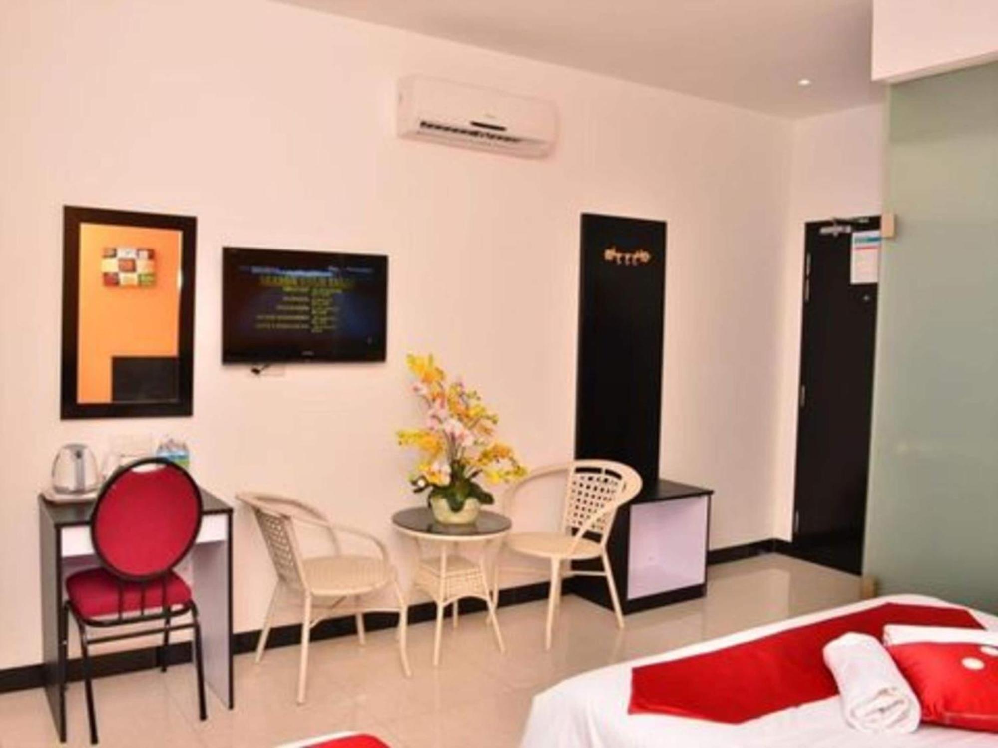Oyo 91087 Hotel Dspark Port 巴生 外观 照片